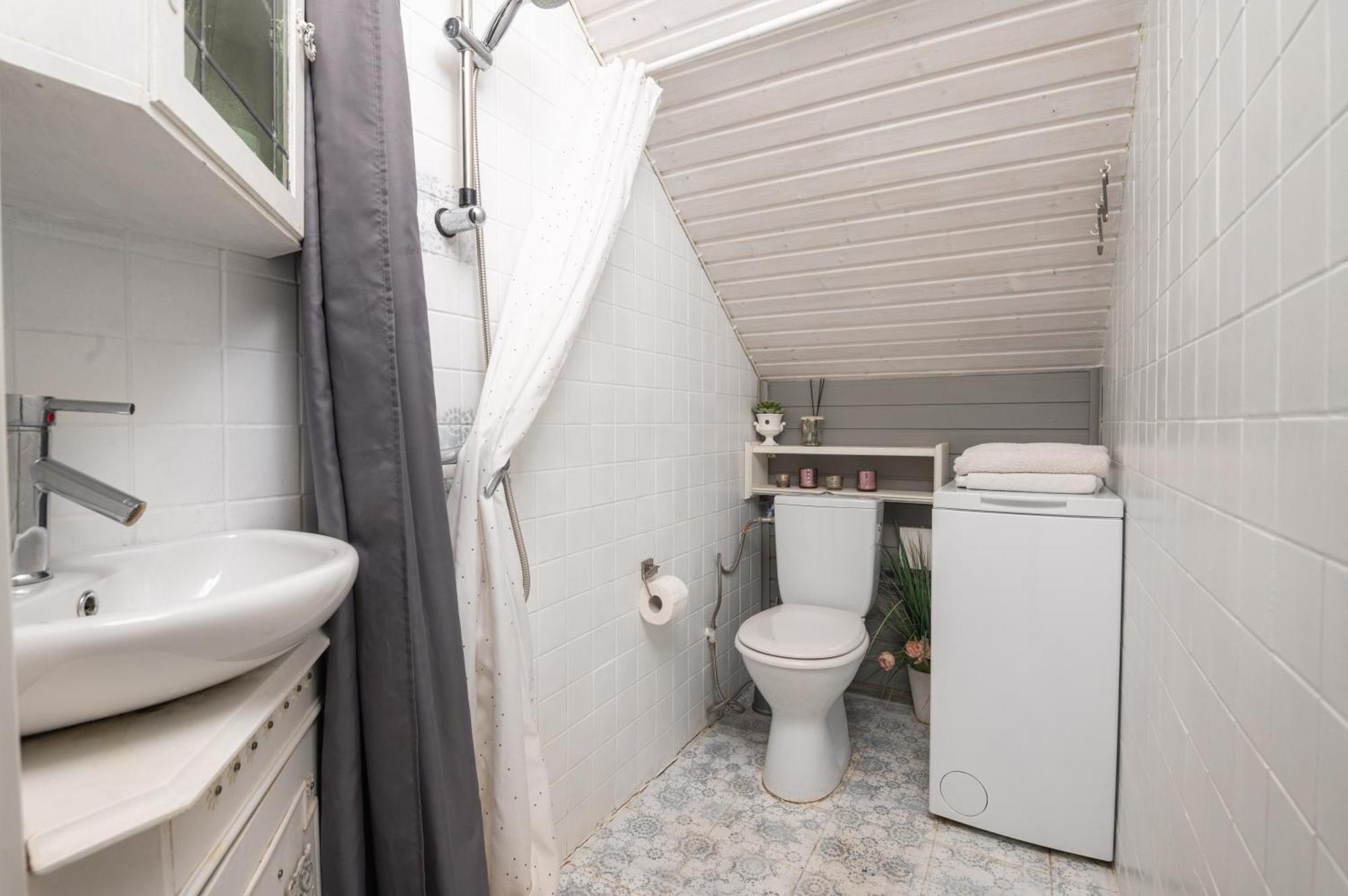 Guesthouse Delisa Пярну Экстерьер фото